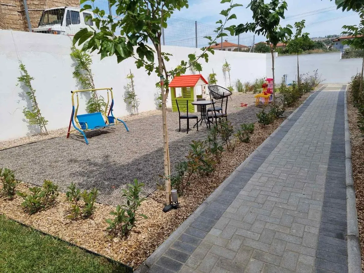 Hermione'S Apartments Nikiti
